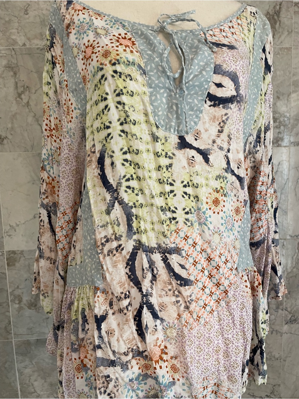 Dylan Abstract Print Keyhole Ruffled Top - Picture 3 of 8